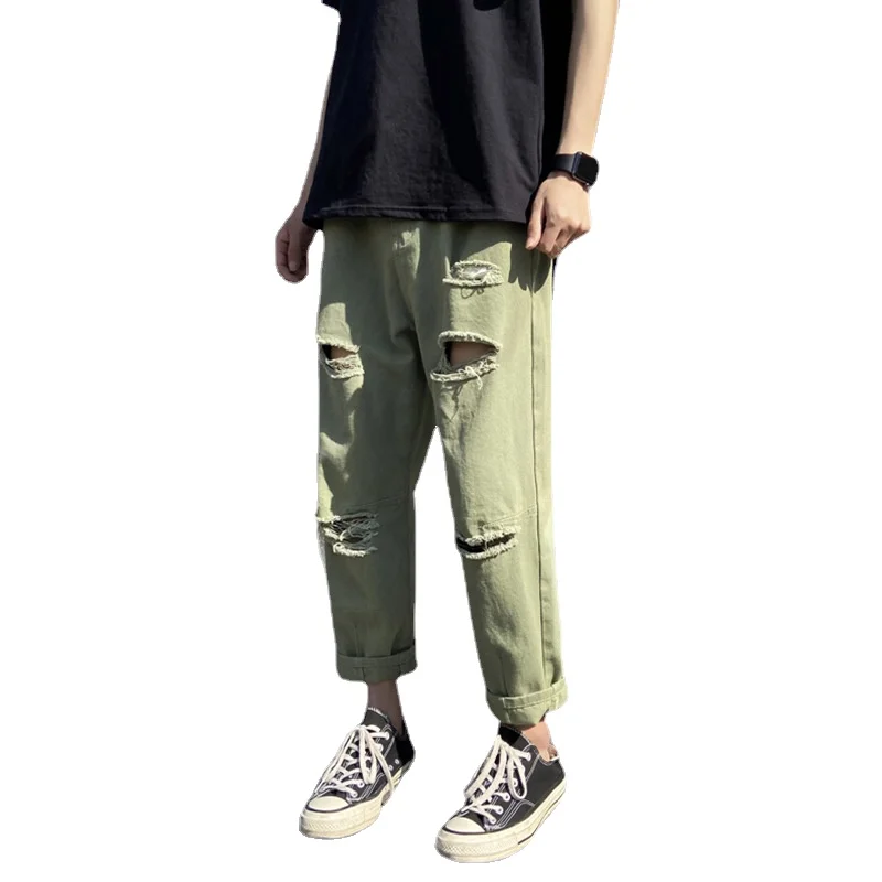 Рисунок 3 - Черные рваные джинсы ICCLEK