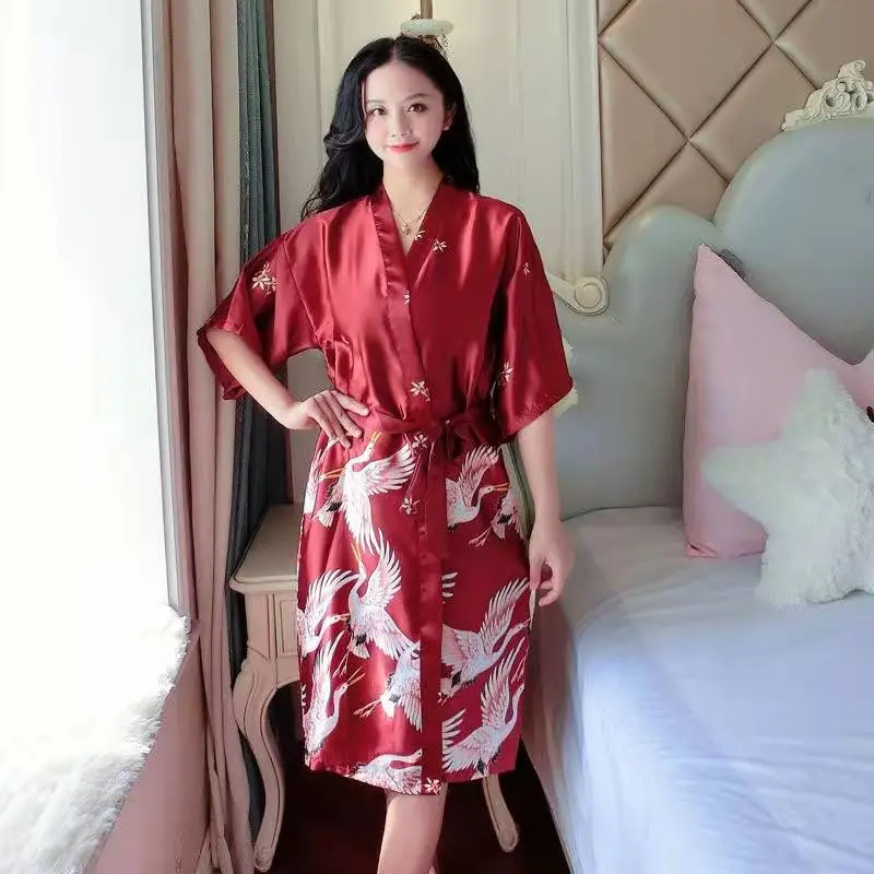 Женская домашняя одежда сезон весна-лето 2021 Крутое шелковое платье средней длины