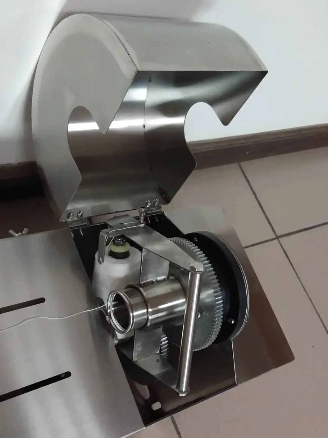 Бесплатная доставка ручная вязальная машина для колбасы Машина связывания