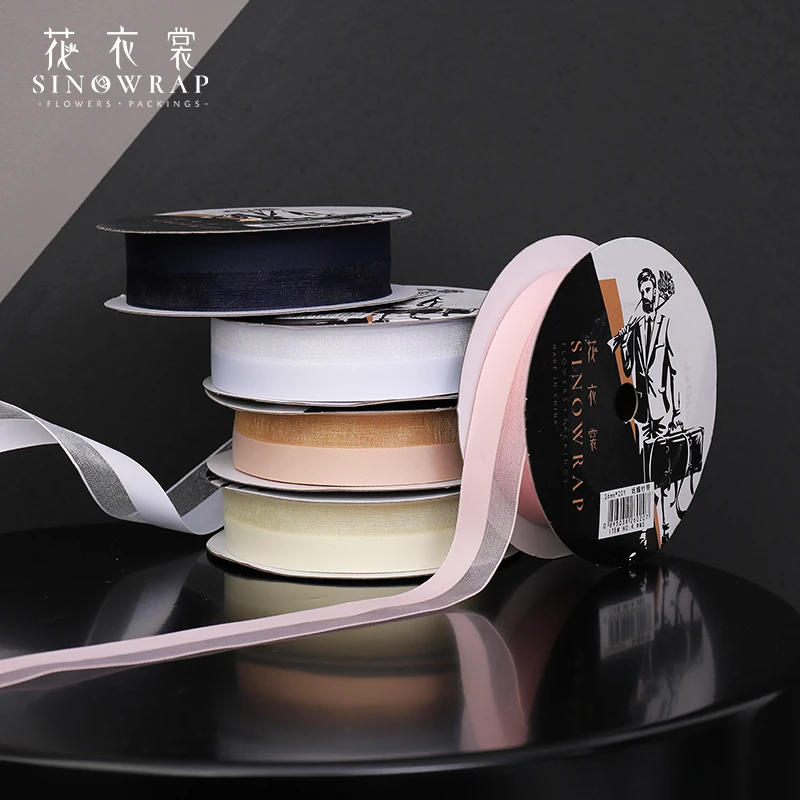 Лента для рукоделия сочетающихся цветов многоцветный высокого качества