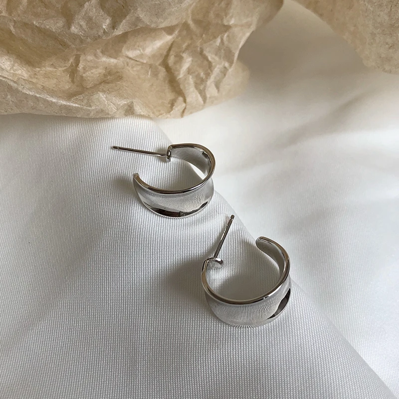 

Женские серьги-кольца из серебра 925 пробы, с геометрическим рисунком