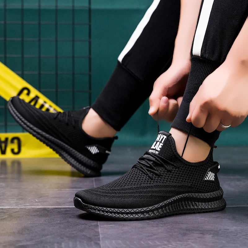 

2021 Fashion Fly Woven Shoes Outdoor Breathable Mesh Sneaker Casual Running Men Shoes Korean Version Cool Light Sneakers Men