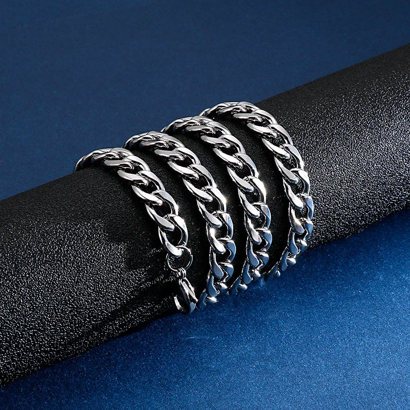 

Classic Punk Stainless Steel Men's Necklace Silver Cuban Chain Chain Choker Necklace Men's Hip Hop Jewelry Accessories