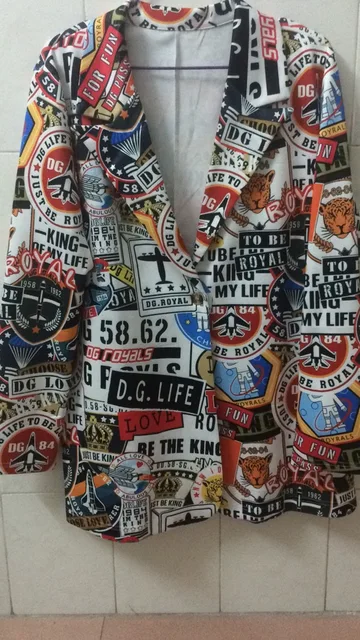 пиджак кристиан диор женский. пиджак с узорами мужской. пиджак с надписью на рукаве. пиджак с надписями. свадебный костюм.