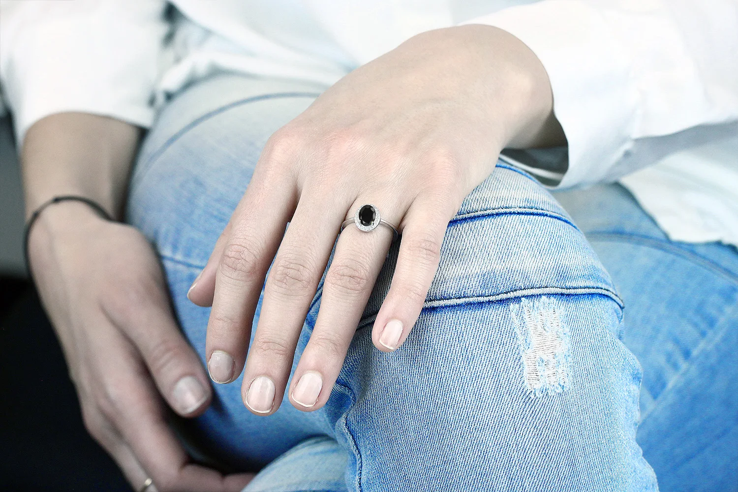 GemStoneKing 1,67 карат Овальный натуральный черный сапфир белый бриллиант 925 пробы Серебряное кольцо для женщин