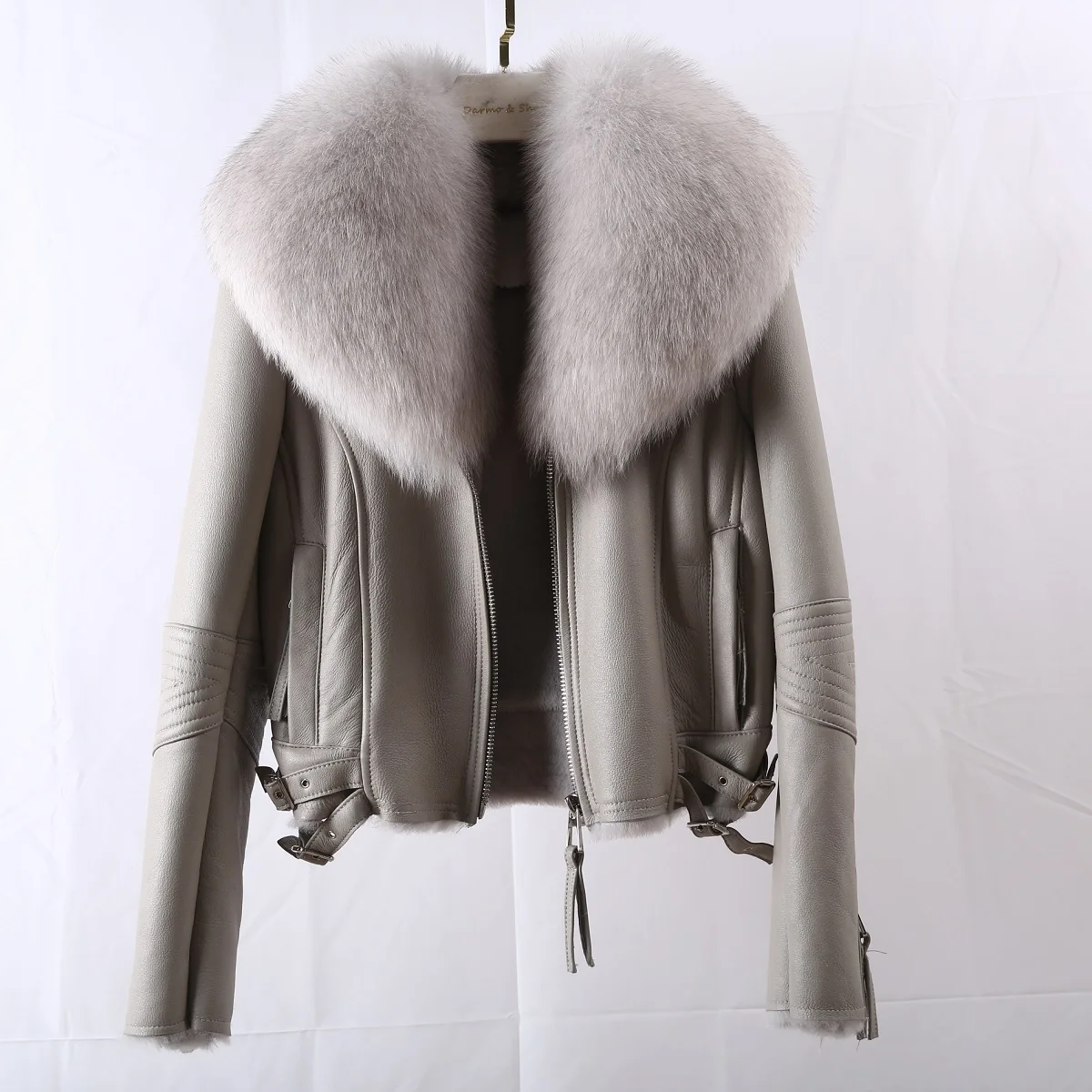 Дубленка женская куртка Лисий меховой воротник из натуральной овчины