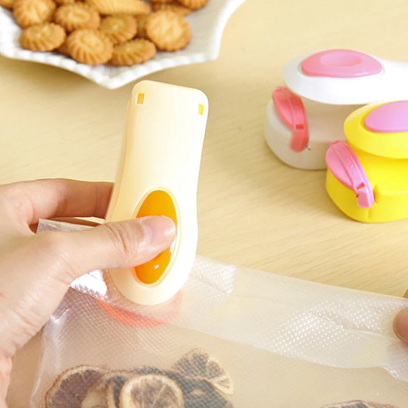 

Мини-пакет упаковщик портативный тепловой вакуумный герметик пластиковый упаковщик мини-упаковщик еды для пластиковых пакетов для хранен...