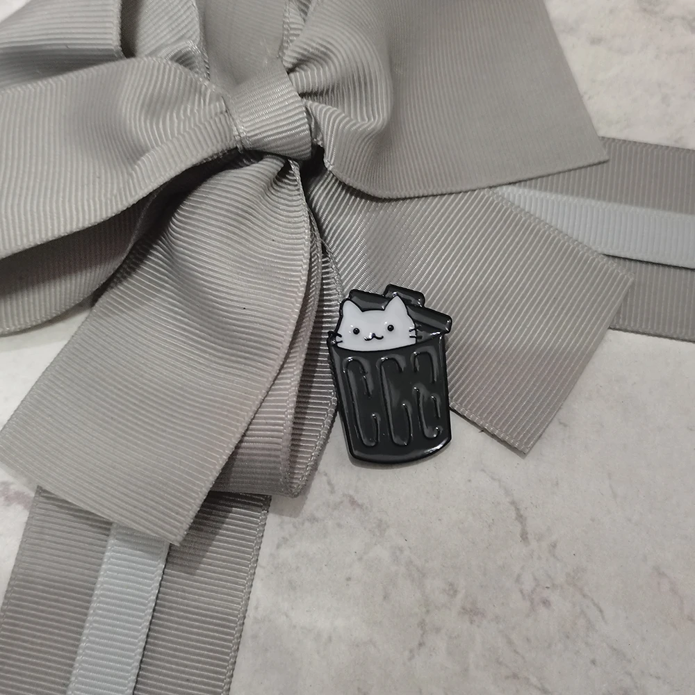 

Metal Brooch Enamel Pins Trash Cat Size About 1.2*0.8 Inch Weight 4.4g