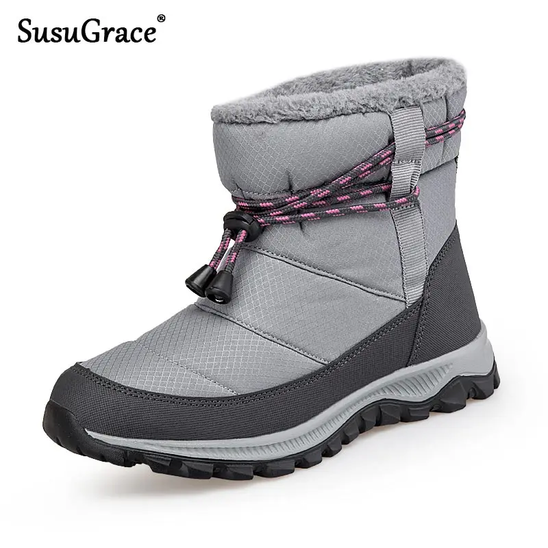 

Плюшевые женские зимние высокие ботинки Susugrace, повседневная обувь с высоким берцем для женщин, уличные легкие Нескользящие зимние ботинки, ...