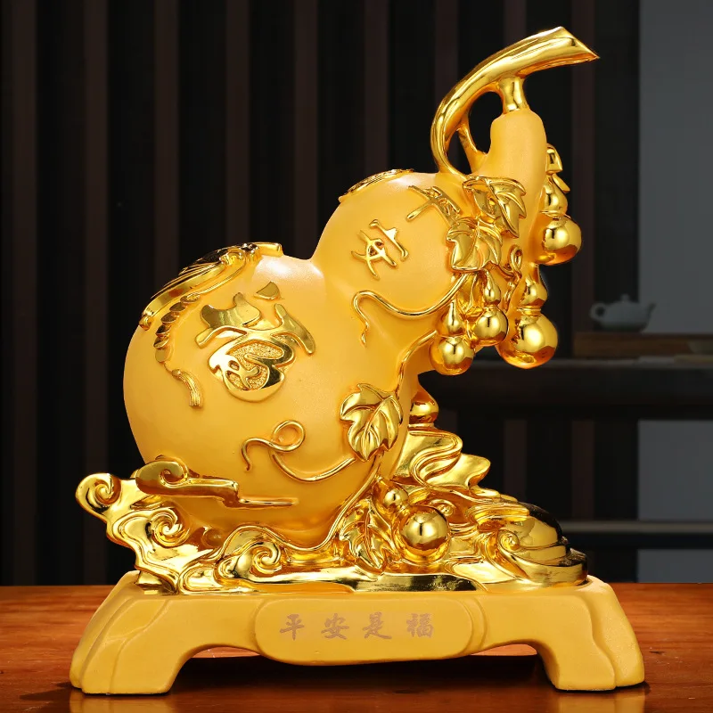 Копилка китаец. Золотая копилка в китае. Китайская копилка. Тыква горлянка талисман. Свинья-копилка.