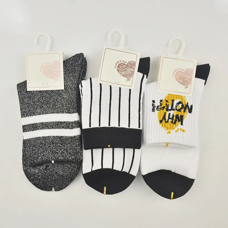 

Женские однотонные хлопковые носки в полоску, носки до щиколотки с надписью, спортивные носки в черно-белую полоску, зимние носки, короткие ...