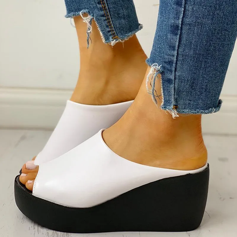 

Summer Women Slipper Wedges Leather Slip On Leather Beach Slides High Platform Ladies Shoes Height Increasing Chunky Heel 2021
