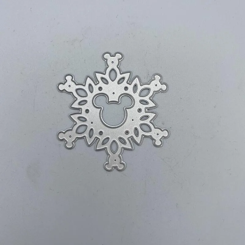 

Cute head snowflake Metal Cutting Dies Stencils Die Cut for DIY Scrapbooking Album Paper Card Embossing 2019 new
