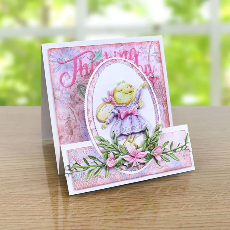 Многослойное платье с цветочным принтом слово письмо коллекция металлическая