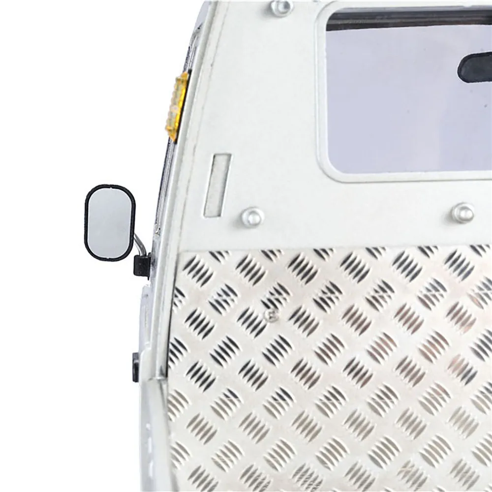 задняя часть автомобиля гол