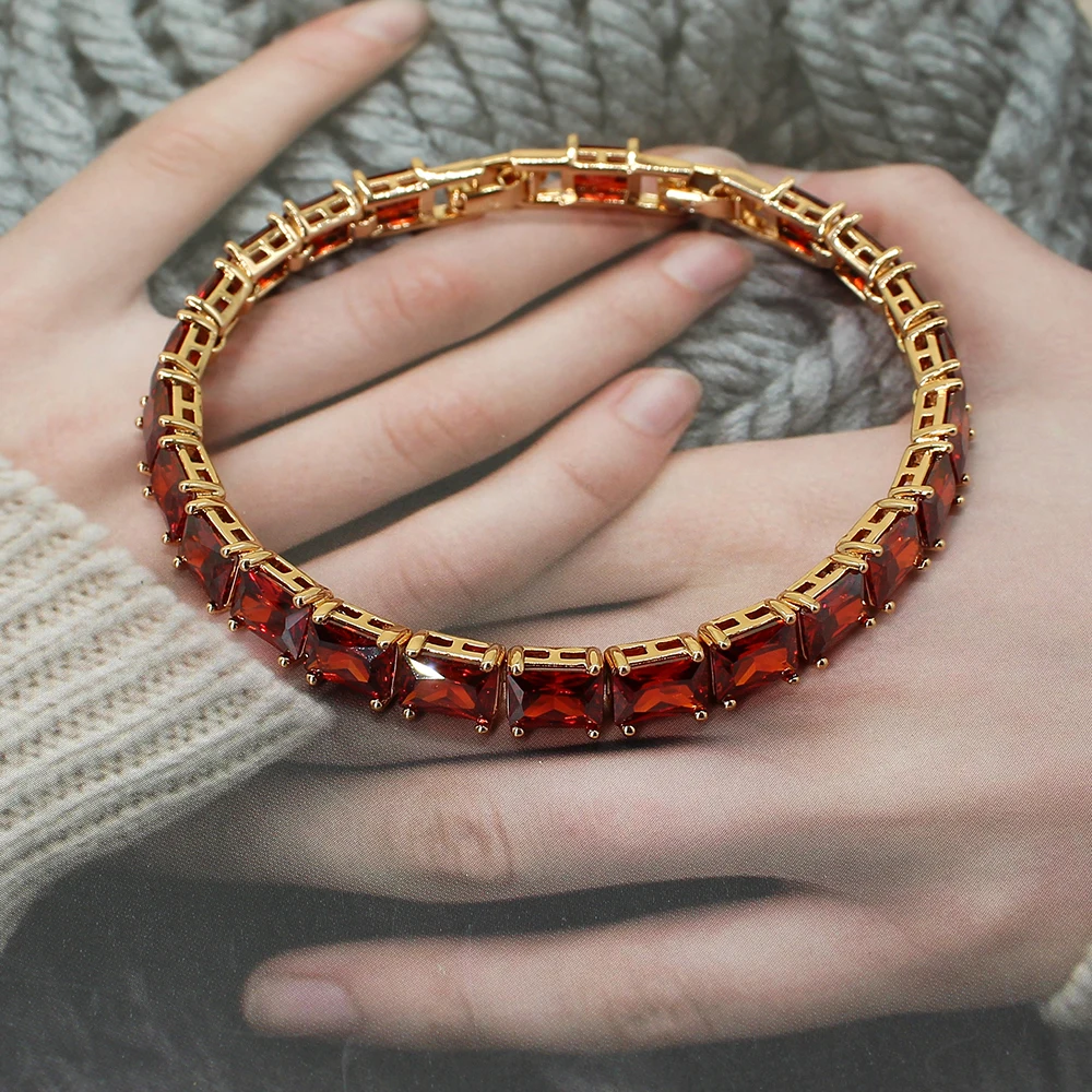 

Fashion Creative Exquisite Red Crystal Zircon Bracelet Suitable for Women Hot Sale Trendy Elegant Jewelry High-Quality Gifts