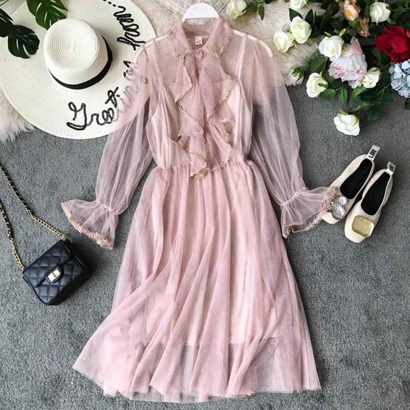 Женское Сетчатое платье с оборками и бантом весеннее милое из двух предметов