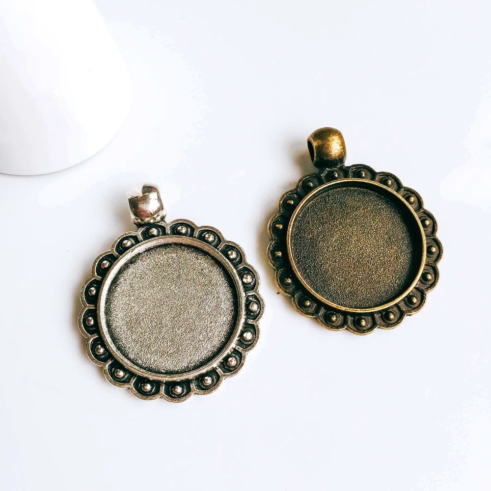 

5pcs/lot 18mm Necklace Pendant Setting Antique Bronze Silver Glass Cabochon Blank Base Supplies for Jewelry Finding T115