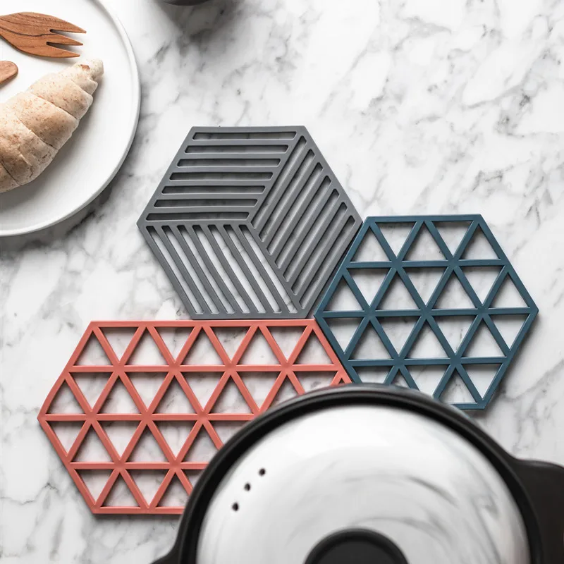 

Simple Style Silicone Coaster Hollow Out Nordic Design Table Mat Coaster Mug Cup Place Mat Pad Decor Table Creative Accessories
