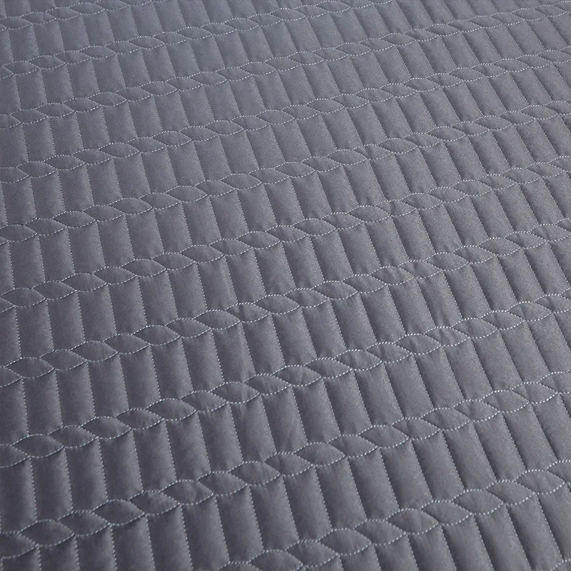 

European style satin silk cotton quilted bedspread one-piece non-slip three-piece solid color mattress protection cover