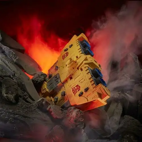 Готов! В наличии новая война для Cybertron: Kingdom WFC K30 Autobot Ark Бесплатная