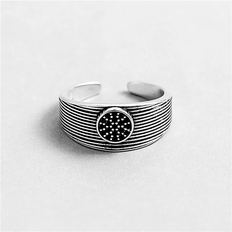 

925 Sterling Silver Female Finger Ring Black Stone Clear Lines Elegant Ring for Women Men Party Wedding Jewelry