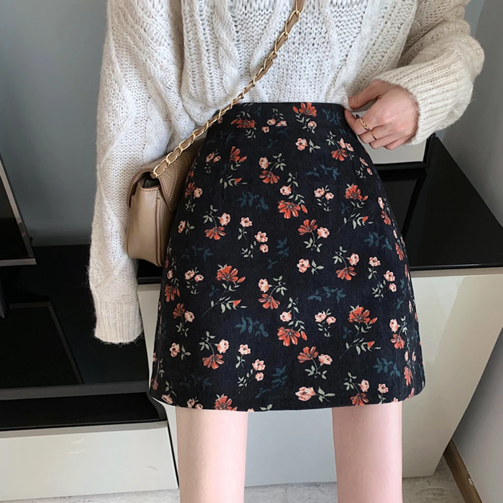 

2021 Spring/Summer Printed Retro Short Skirt Female High Waist A-line Elegant Half-length Mini Skirt