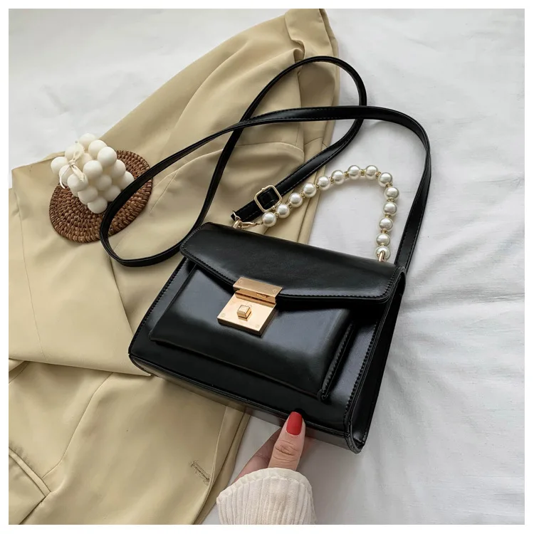 2020 new fashionable summer retro fashion pearl hand-carried small square bag female Western style texture lock one-shoulder cro |