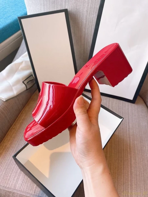 

New Thick sole platform Slides Jelly Mules Slippers Women Kitten heel PVC Outdoor Ladies Chunky heel beach Shoes Summer Sandals
