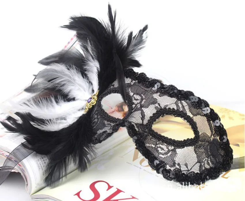 

Women Hollow Lace Masquerade Face Mask Princess Prom Party Props Costume Halloween Mask