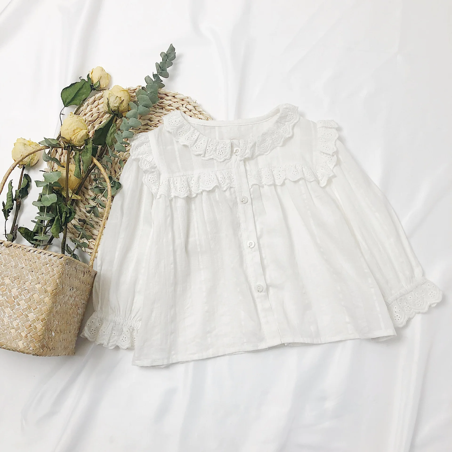Повседневные белые кружевные рубашки с длинным рукавом для маленьких девочек