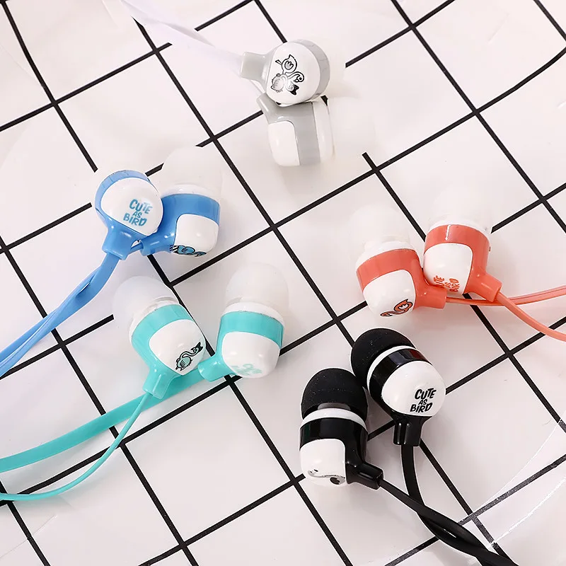 

2020 Christmas New Flamingo cross-border burst cartoon 3.5 mm in-ear mobile phone music headset