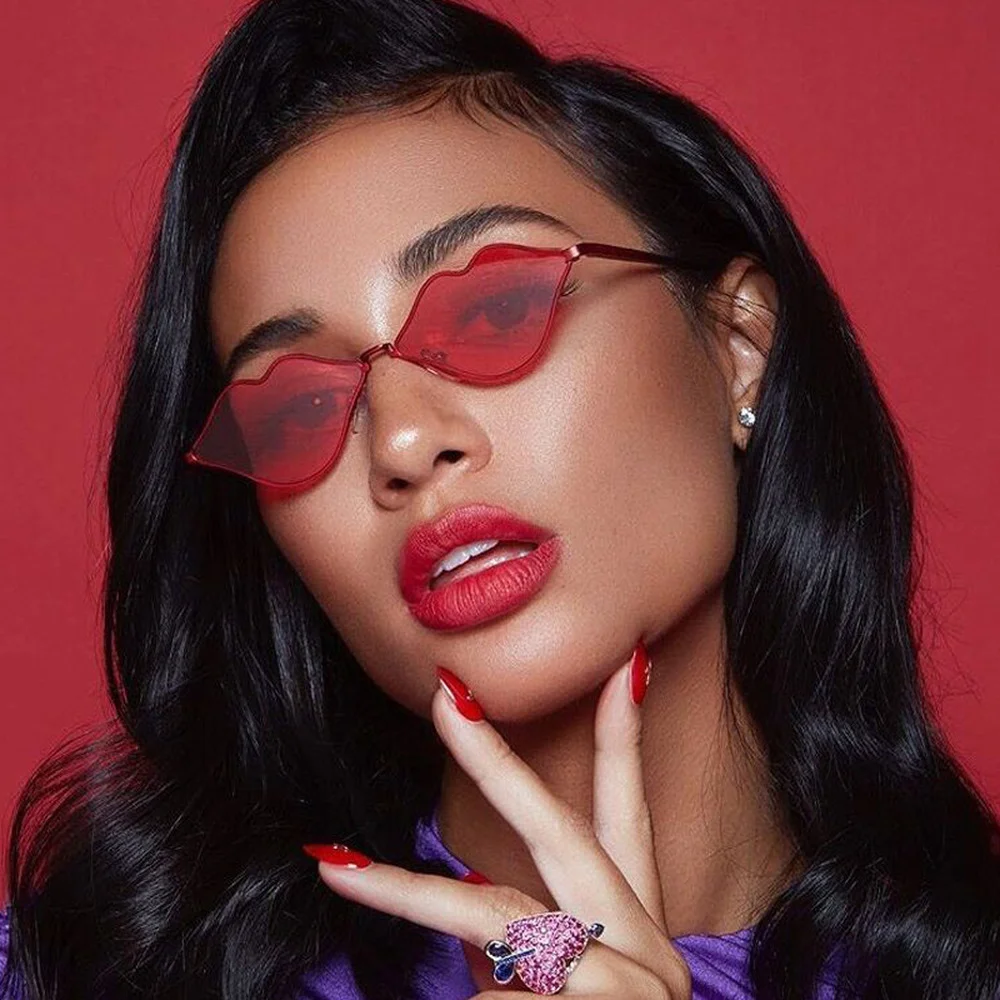 Luxury Brand Designer Metal Lips Sunglasses Women Vintage Small Frame Sun Glasses For Female Retro Cateye Oculos Vintage Black