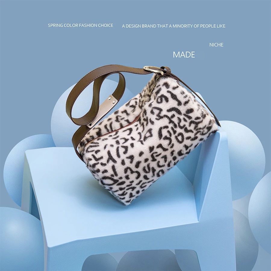 

2021 Winter Leopard Print Underarm Bags For Women Soft Plush Messenger Handbag Box Shoulder Bags Female Warm Fluffy Tote Bags