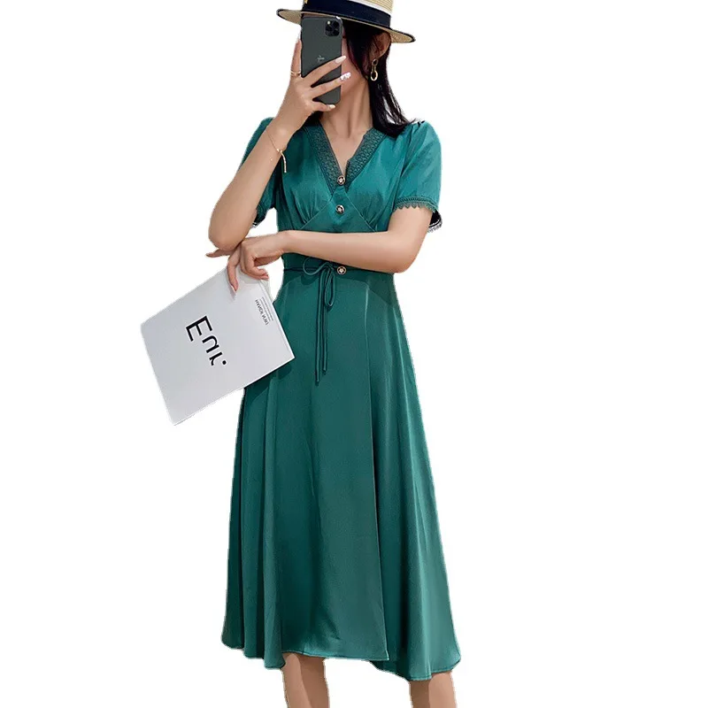 

Shangpin summer new dress women's 2021 fashion slim V-neck hollow temperament medium length skirt