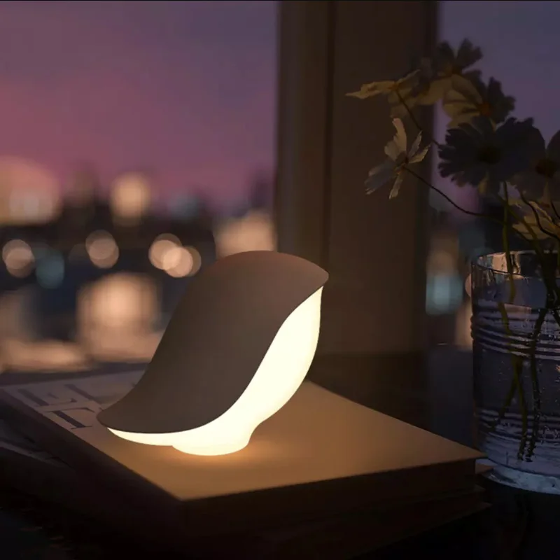 Лампа Youpin с беспроводным зарядным устройством и USB-портом светодиодный