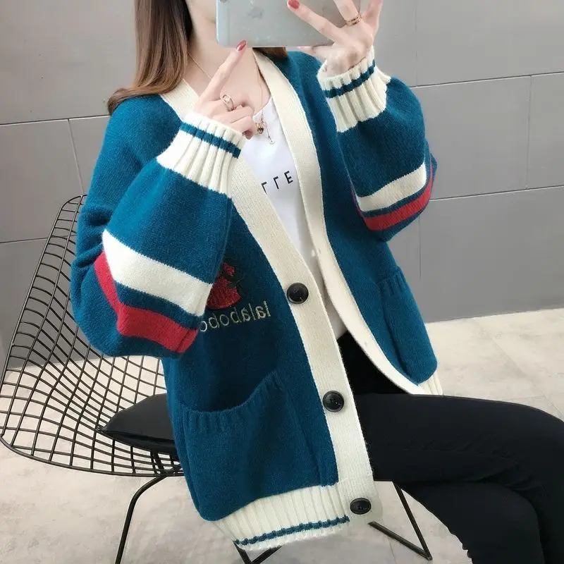 

2021 new women's clothing early spring Korean loose knitted cardigan women's spring and autumn lazy sweater coat