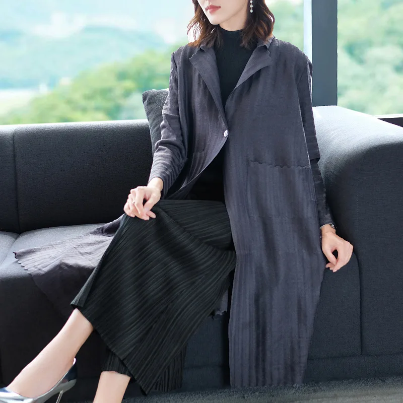 

Windswear Women's Autumn New Long Loose Large-size Cloak Fashion Famous Woman's Thin Long Sleeve Trench