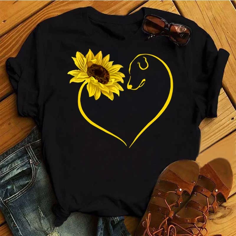 

Fashion Women Black T-shirt Love Heart Sunflowers Printed Tee Short Sleeve Harajuku T-Shirt Ladies Graphic Tops Female Tshirt
