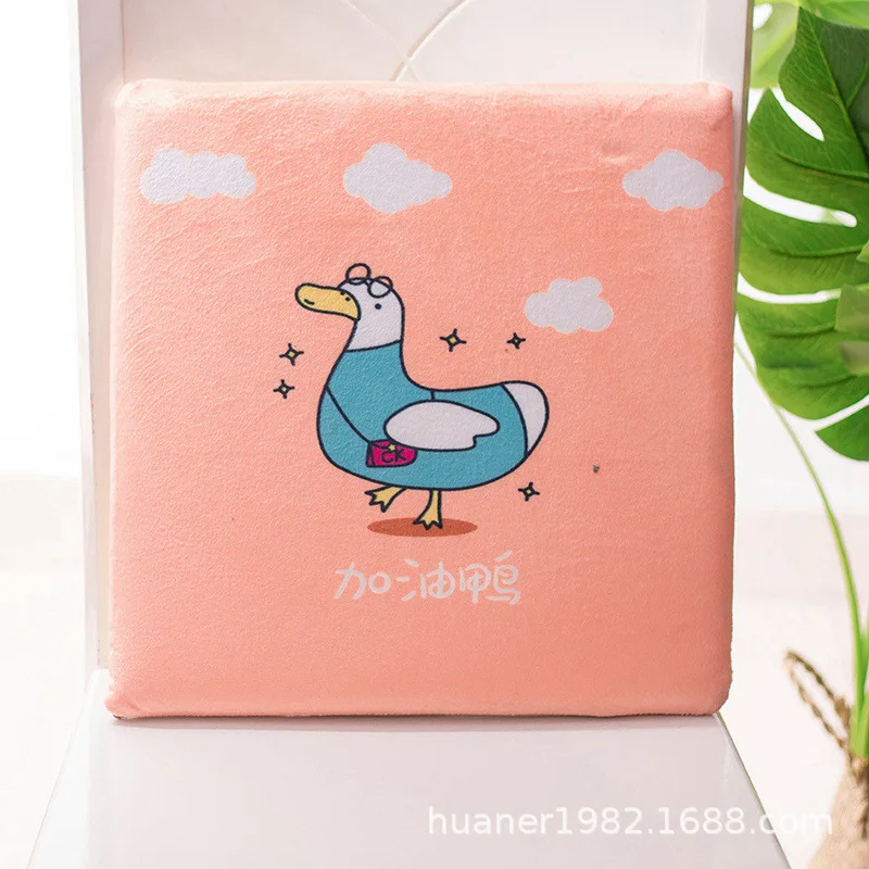 Плюшевая медленно восстанавливающая форму подушка из пены с эффектом памяти