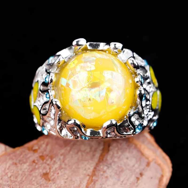 

Gorgeous Large Round Stone Rings for Women Fashion Glass Filled Glass Filled Exaggerated Ring Wedding Bridal Charm Jewelry Gift