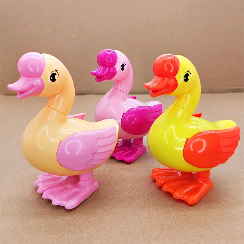 

1PC Baby Funny Kids Toys Spring Clockwork Toy Mini Animal Jumping Swan Wind Up Toys for Children Boys Random Color Kids Toys