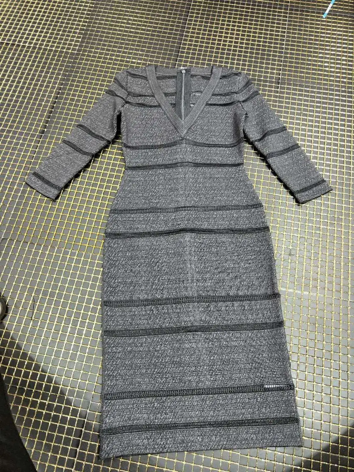 

Elegant 2019 New Women black v neck long sleeve Bodycon Vestidos Celebrity Evening Party bandage dress dropshipp