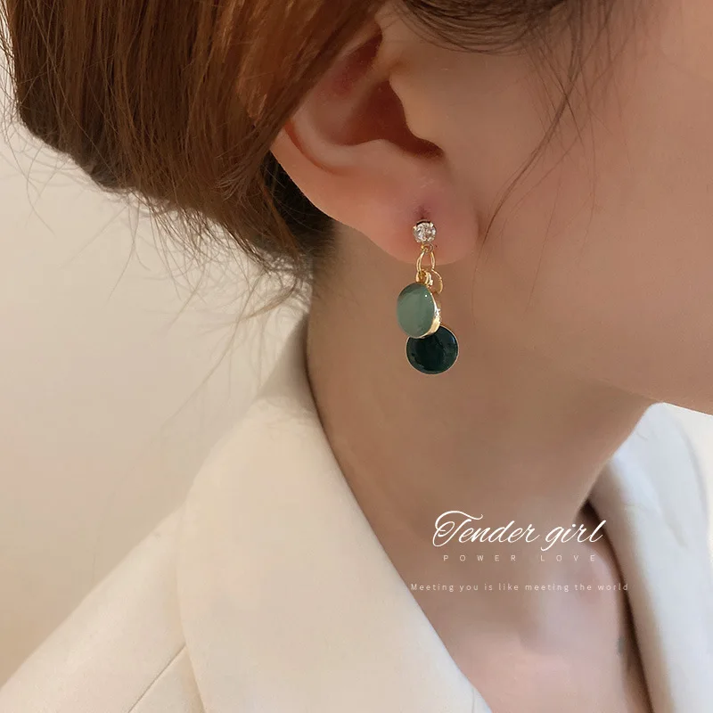 

Korea East Gate Is Small, Fresh And Simple, Personalized Oil Dripping Candy Color, Light Luxurious, High-grade Earrings