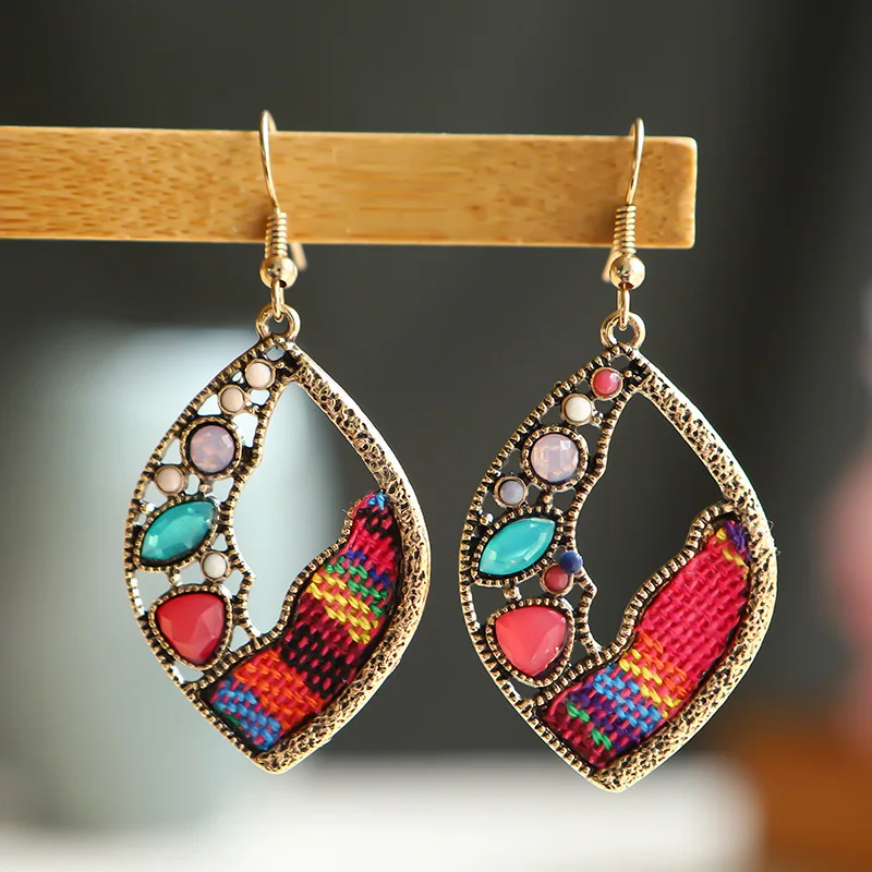 

Vintage Ethnic Leaf Shape Earrings Bollywood Jewellery For Women Afghan Crystal Bead Jhumka Indian Earrings Handmade Jewelry