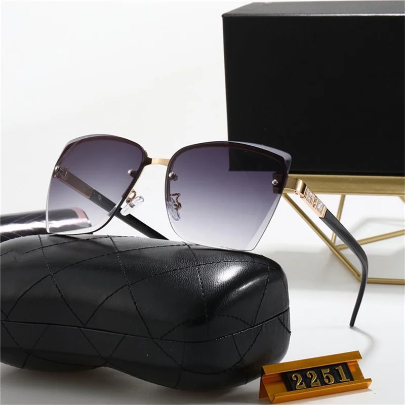 

Солнцезащитные очки в металлической оправе для мужчин и женщин, модные брендовые дизайнерские Роскошные элегантные пляжные солнечные очки...