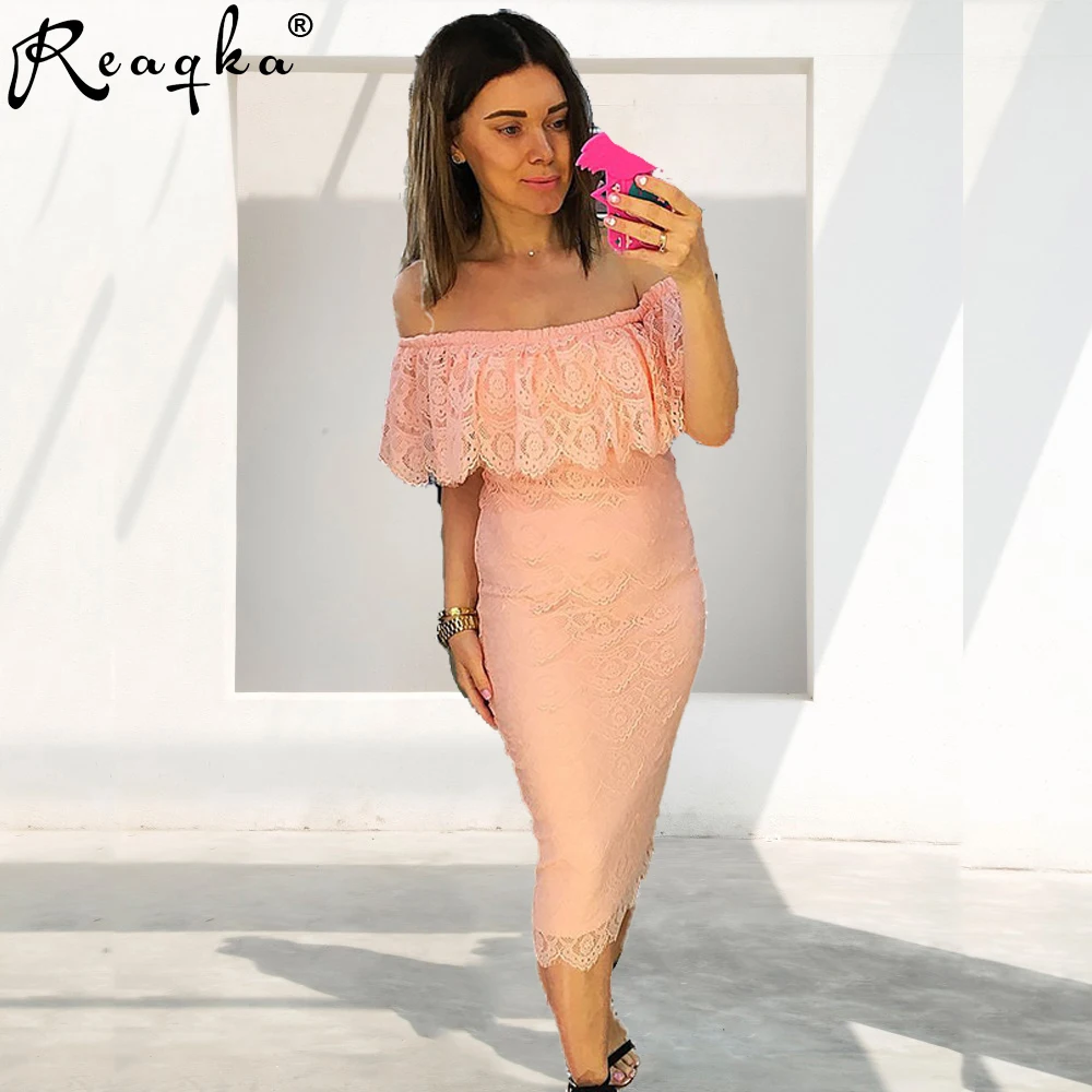 Женское кружевное платье повседневное розовое черное с вырезом лодочкой и