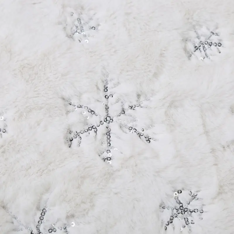 

1pc White Christmas Tree Skirt Plush Faux Fur Carpet Xmas Floor Mat Ornaments Merry Christmas New Year Christmas Tree Decor
