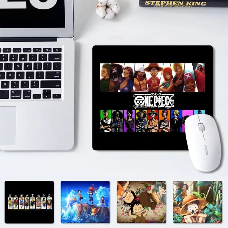 

Забавный офисный коврик OnePiece, нескользящий коврик для мыши, игровой коврик, маленький размер, резиновый игровой коврик для мыши, коврик для ...