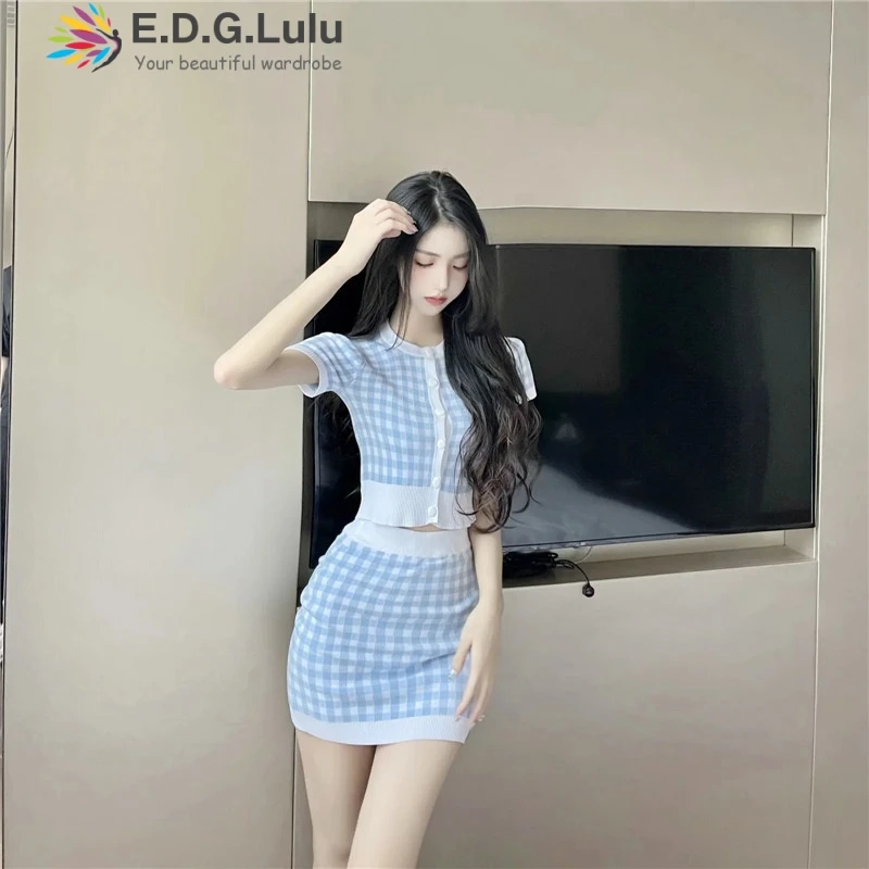 

EDGLuLu Sweet Knit 2 Piece Set Women Sexy Crop Top + Bodycon Mini Skirts Sets Plaid Short Cardigan Skirt Tracksuits Suits 0612
